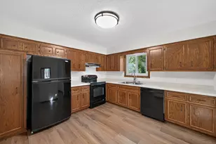7401 James Ave N, Brooklyn Park, MN 55444 - Photo 13