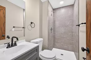 18212 Ginavale Ln, Eden Prairie, MN 55346 - Photo 23