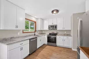 18212 Ginavale Ln, Eden Prairie, MN 55346 - Photo 1