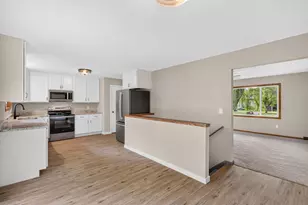18212 Ginavale Ln, Eden Prairie, MN 55346 - Photo 15