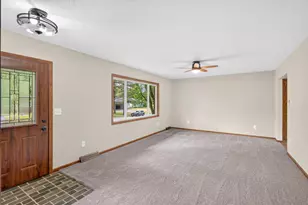 18212 Ginavale Ln, Eden Prairie, MN 55346 - Photo 5