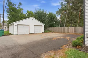 3813 Brunswick Ave S, Saint Louis Park, MN 55416 - Photo 27