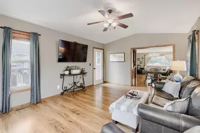 6078 Kalland Drive NE, Albertville, MN 55301 - Photo 9