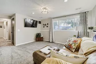 6078 Kalland Dr NE, Albertville, MN 55301 - Photo 15