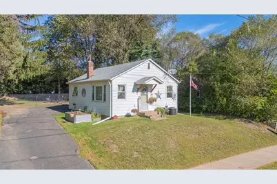 311 Garfield Street, Somerset, WI 54025 - Photo 3