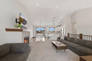2802 213th St W, Farmington, MN 55024 - Photo 9