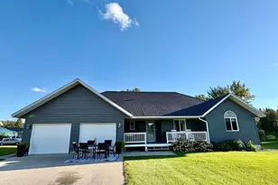 1012 6th St SE, Roseau, MN 56751 - Photo 1