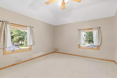 165 W 5th Street N, Cottonwood, MN 56229 - Photo 27