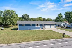 306 W 4th St, Minneota, MN 56264 - Photo 59