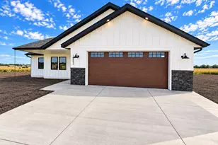 10653 Marty View Cir, Kimball, MN 55353 - Photo 3