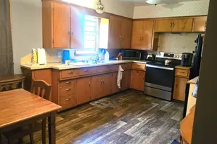 233 N 1st Ave E, Truman, MN 56088 - Photo 7