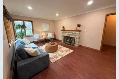1603 Frost Avenue, Maplewood, MN 55109 - Photo 3
