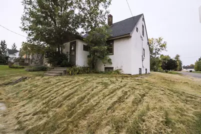 819 1st Avenue NW, Chisholm, MN 55719 - Photo 1