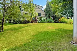 908 Lake St NE, Warroad, MN 56763 - Photo 3