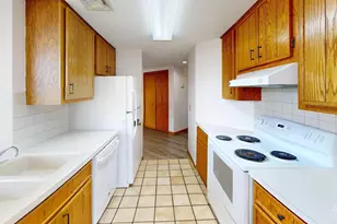 316 Becker Ave SW, Willmar, MN 56201 - Photo 3