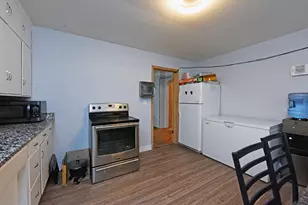 729 Rose Ave E, Saint Paul, MN 55106 - Photo 9