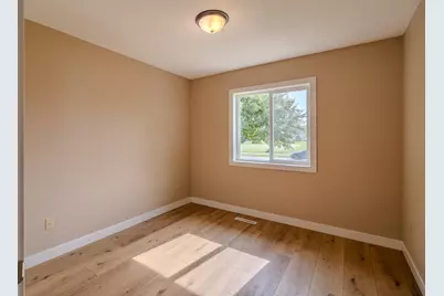 719 22nd Street S, Montevideo, MN 56265 - Photo 7