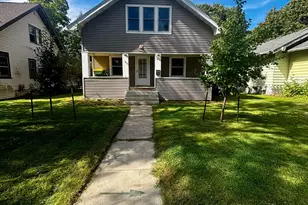 708 S Hiawatha Ave, Pipestone, MN 56164 - Photo 1