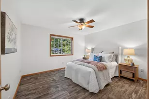 483 Maple St, Taylors Falls, MN 55084 - Photo 15