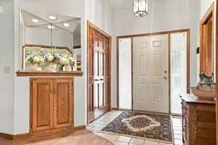 1053 Royal Ct, Shoreview, MN 55126 - Photo 3