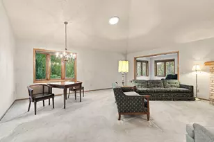 1053 Royal Ct, Shoreview, MN 55126 - Photo 5