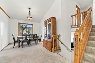 3875 Walnut Grove Ln N, Plymouth, MN 55446 - Photo 9