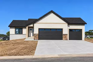 259 14th Ave SE, Mazeppa, MN 55956 - Photo 1