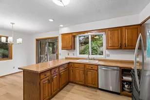 1112 Grandview Dr, Hudson, WI 54016 - Photo 11
