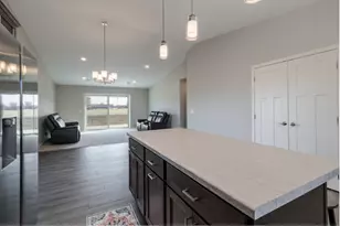 1710 Maple Leaf Ln, Litchfield, MN 55355 - Photo 7