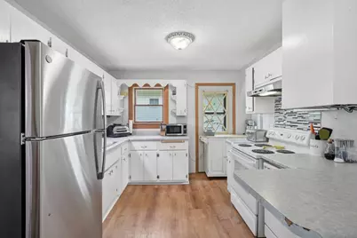 121 W Race Avenue, Elmwood, WI 54740 - Photo 5
