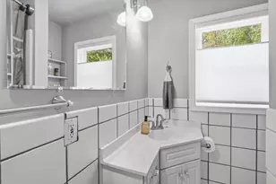 1805 Oakview Ln N, Plymouth, MN 55441 - Photo 13