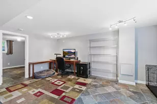 1805 Oakview Ln N, Plymouth, MN 55441 - Photo 21
