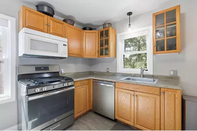 1805 Oakview Lane N, Plymouth, MN 55441 - Photo 9