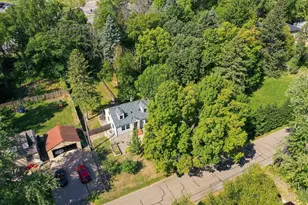 1805 Oakview Ln N, Plymouth, MN 55441 - Photo 3