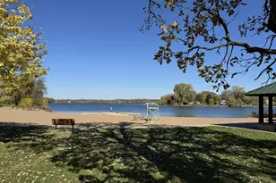 1805 Oakview Ln N, Plymouth, MN 55441 - Photo 41