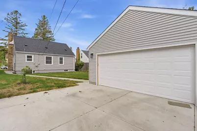 5637 Irving Avenue S, Minneapolis, MN 55419 - Photo 27
