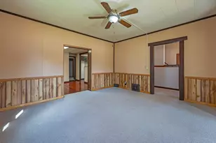 218 W 3rd St, Fairmont, MN 56031 - Photo 5