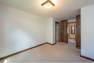 218 W 3rd Street, Fairmont, MN 56031 - Photo 13