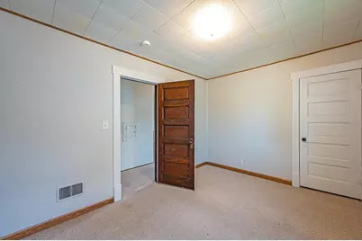 218 W 3rd Street, Fairmont, MN 56031 - Photo 19