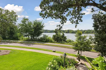 2308 W Lake Of The Isles Parkway, Minneapolis, MN 55405 - Photo 3