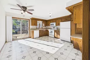 2253 Charles Street N, North Saint Paul, MN 55109 - Photo 17