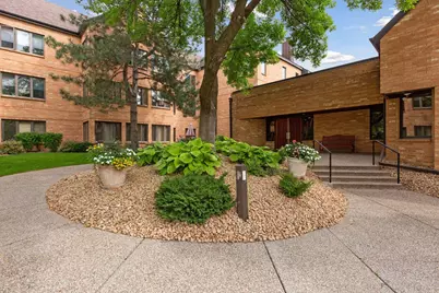 1830 Eagle Ridge Drive #1004, Mendota Heights, MN 55118 - Photo 1
