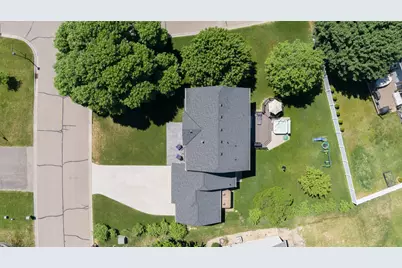 247 Pendryn Hill Circle, Woodbury, MN 55125 - Photo 17