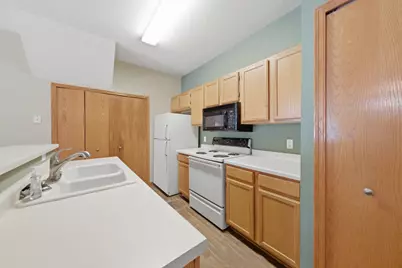 14172 Plymouth Avenue #28, Burnsville, MN 55337 - Photo 9