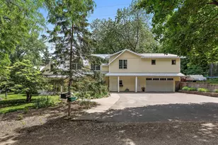 206 5th St S, Bayport, MN 55003 - Photo 1