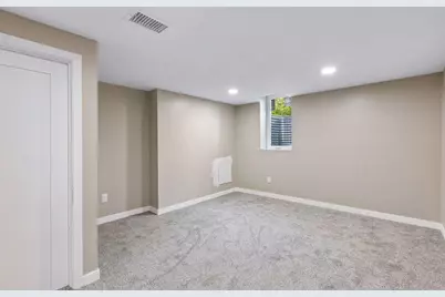 1947 Yorkshire Court, Saint Paul, MN 55116 - Photo 33
