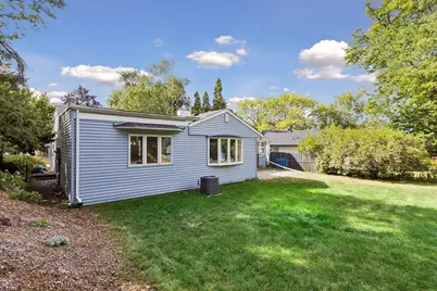 1947 Yorkshire Court, Saint Paul, MN 55116 - Photo 37