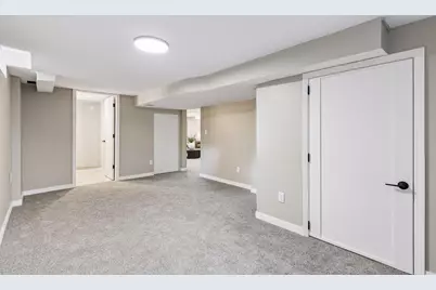 1947 Yorkshire Court, Saint Paul, MN 55116 - Photo 31