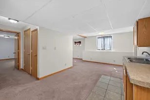 412 Hazel St N, Saint Paul, MN 55119 - Photo 29