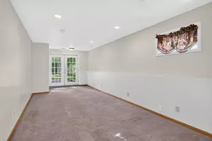 412 Hazel St N, Saint Paul, MN 55119 - Photo 33